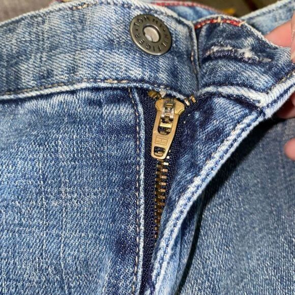 Tommy Hilfiger low rise boot with embellished front pockets - Picture 9 of 12